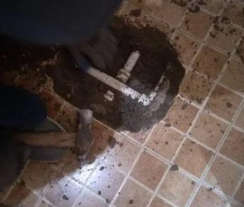 乾县卫生间漏水维修公司为您分享下卫生间渗水如何处理及注意事项